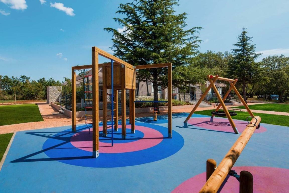 Panorama Mobile Homes In Park *
